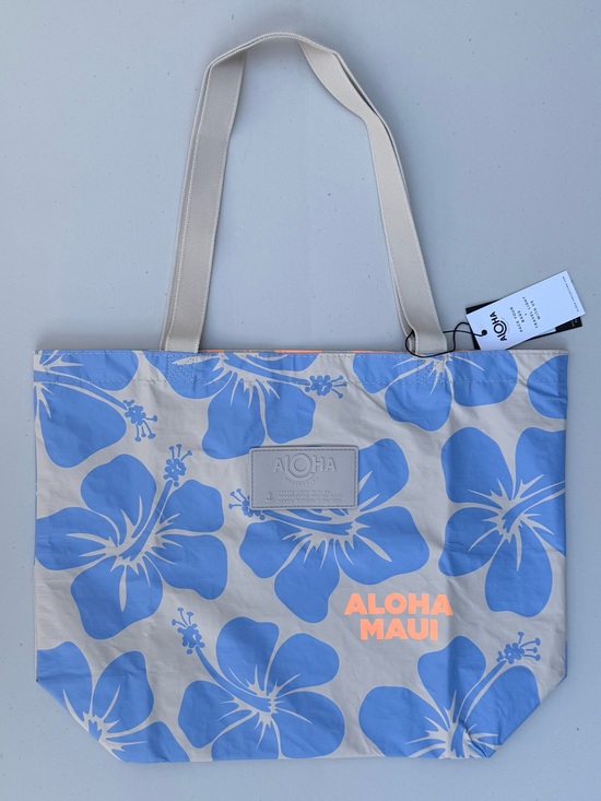 ALOHA Collection Handbags - NWT Maui EXCLUSIVE Aloha Collection Reversible Tote Hana Hou Bel Air